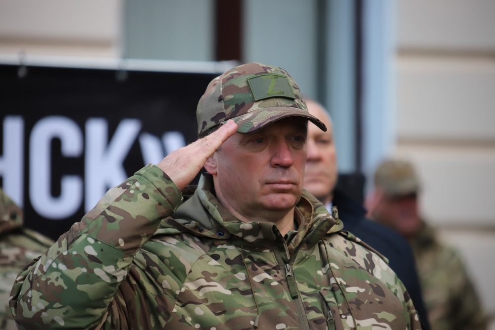 Губернатор передал отряду «БАРС Брянск» новые машины