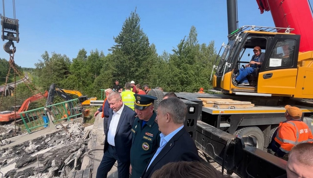 Юноша подвозил людей после ЧП с поездом под Брянском