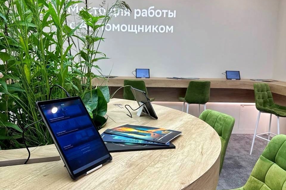 Новости ПМЭФ. «Получите — Распишитесь»: Сбер поможет самозанятым и бизнесу работать проще