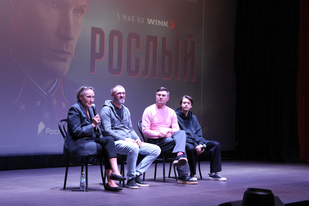 «Рослый» в «Победе». Перед брянцами выступили создатели сериала о легендарном командире