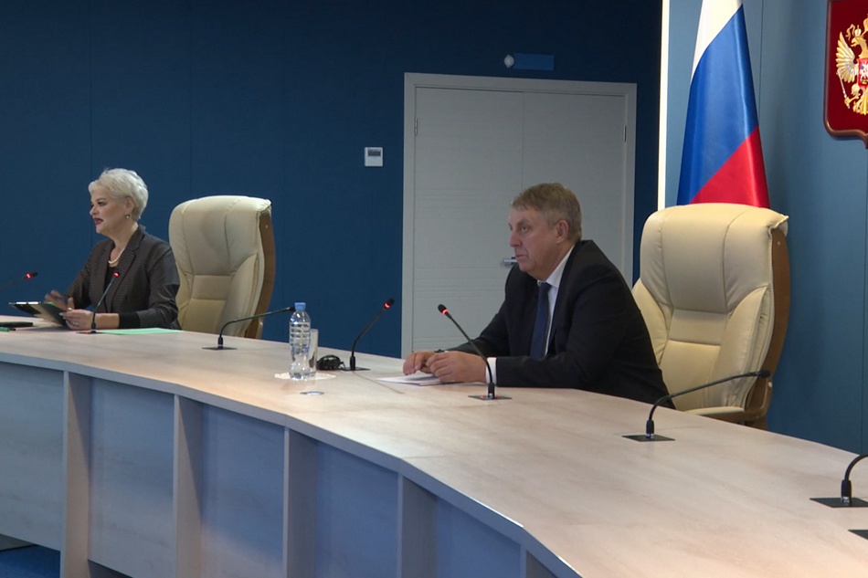 Прямая линия с губернатором. Брянцы прислали около 2000 обращений