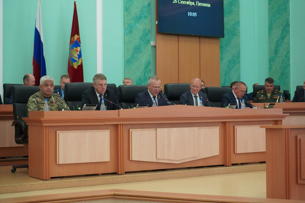 Евгений Никифоров рассказал в Брянске о героизме бойцов «БАРС»