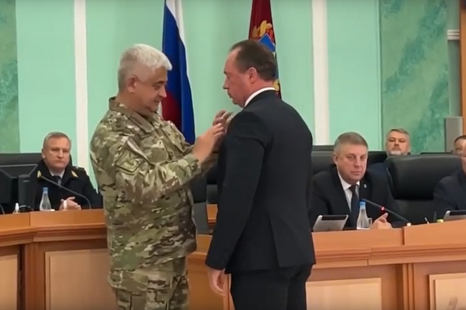 Бывший командир отряда «БАРС Брянск» Антошин получил госнаграду