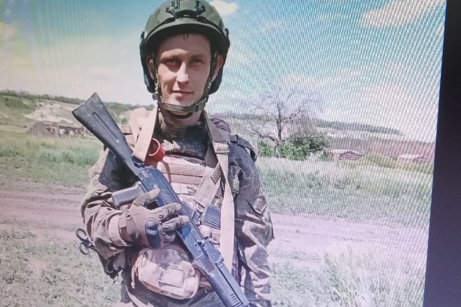В зоне СВО смертельно ранен брянский боец Владислав Митрохин