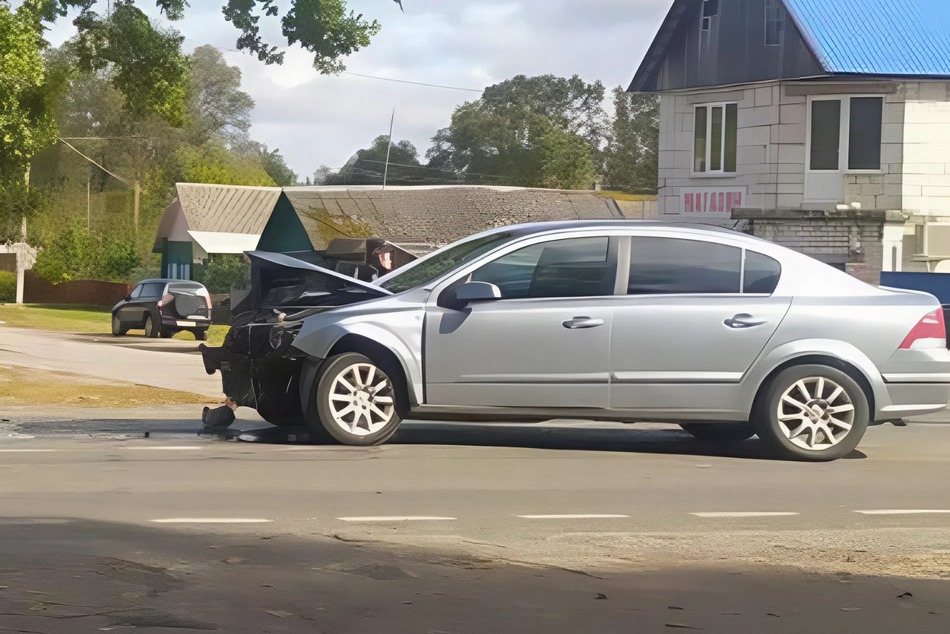 Сотрудники МЧС спасли пострадавшего в страшном ДТП под Гордеевкой