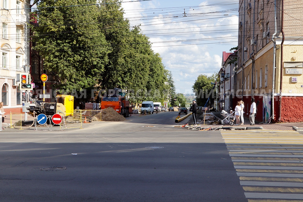 На улице Горького в Брянске ведут масштабные подземные работы