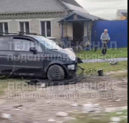 В Дятьково Брянской области малолитражка попала в жуткую аварию