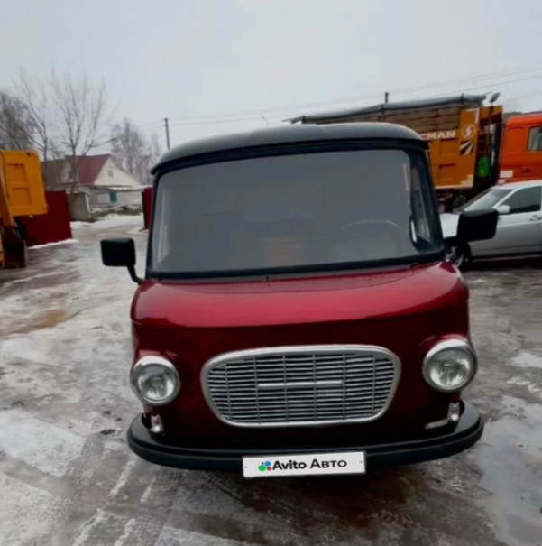 В Брянской области продают раритетный микроавтобус Barkas за 22 миллиона рублей