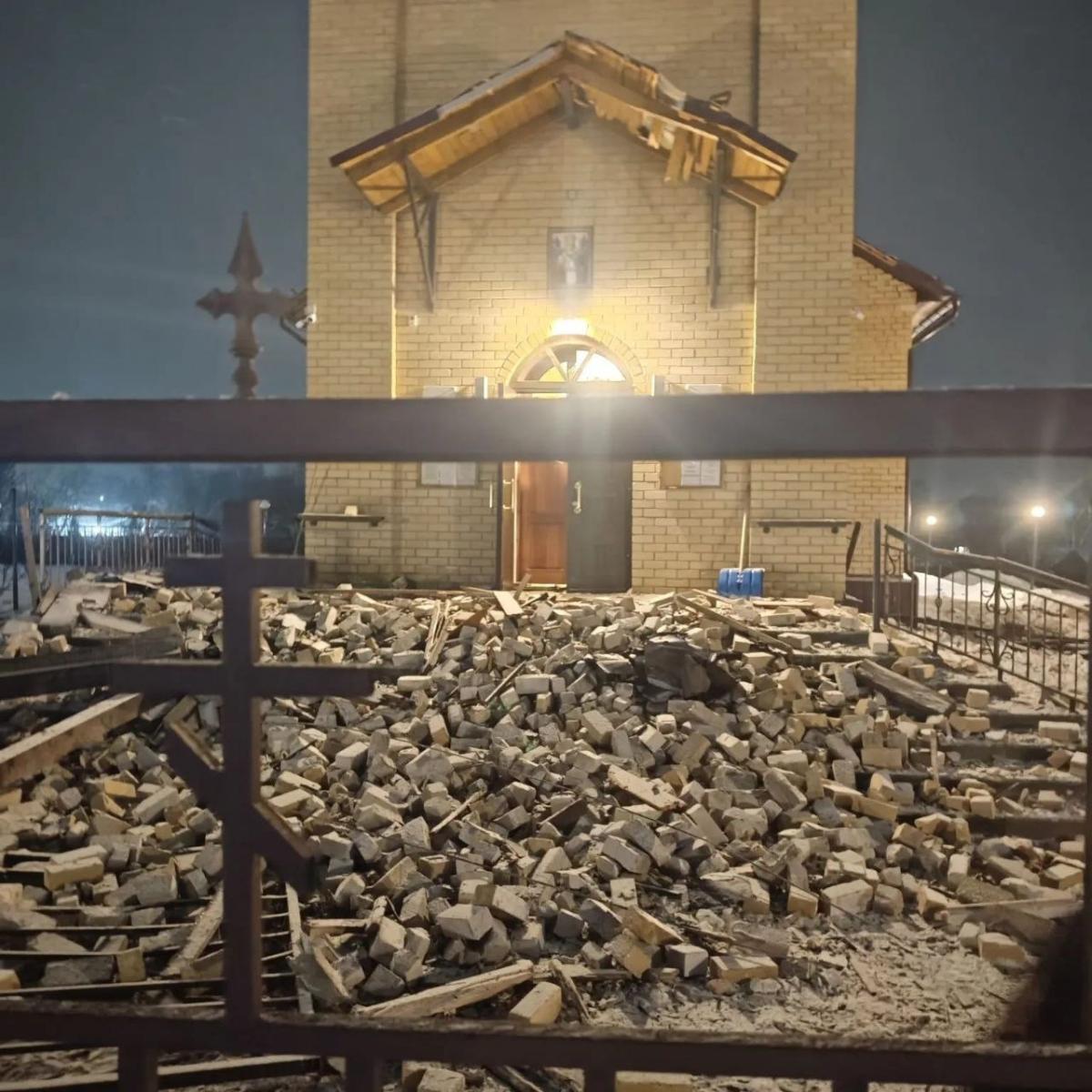 Брянский священник поделился подробностями атаки на храм в Выгоничах