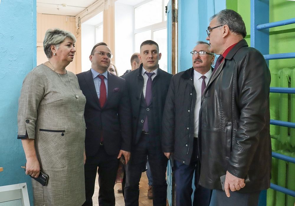 В четырех школах Брянска стартовал капитальный ремонт