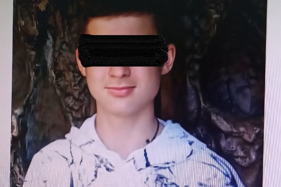 «Золотой ребенок, гордость родителей». Жители Клинцов скорбят о погибшем в ДТП школьнике