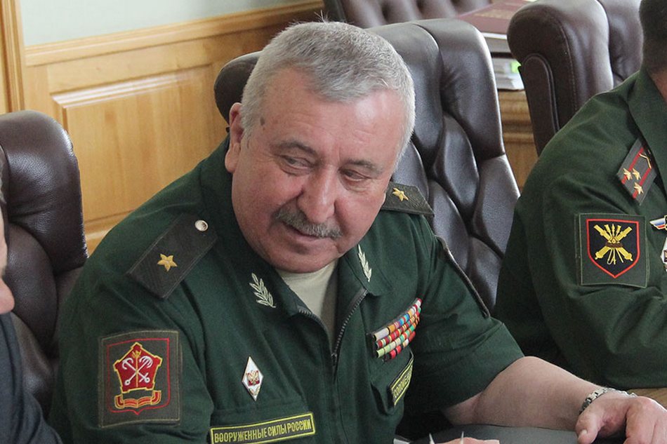 Суд выселил брянского экс-военкома Соломенцева из служебной квартиры