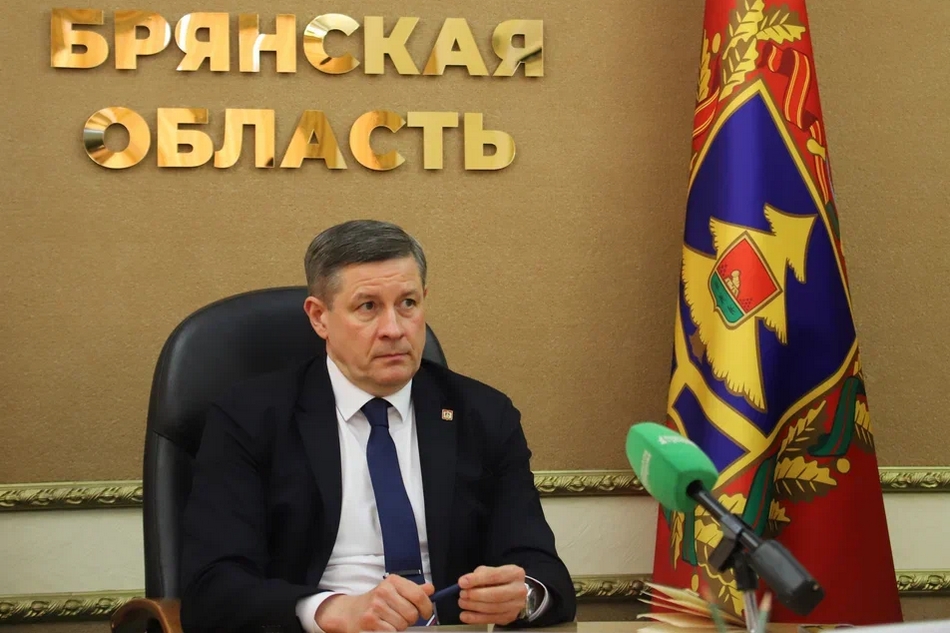 Глава Брянской области побывал на месте смертельной атаки в Новозыбкове