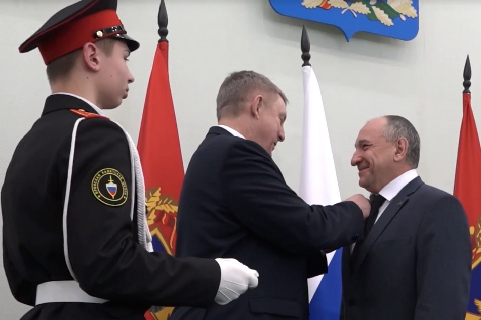 Губернатор вручил награды выдающимся брянским ученым