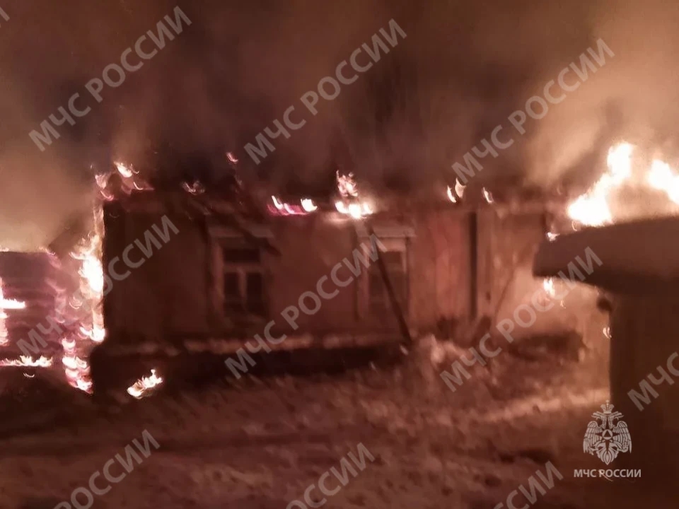 В Унечском районе Брянщины вечером в пятницу работали огнеборцы