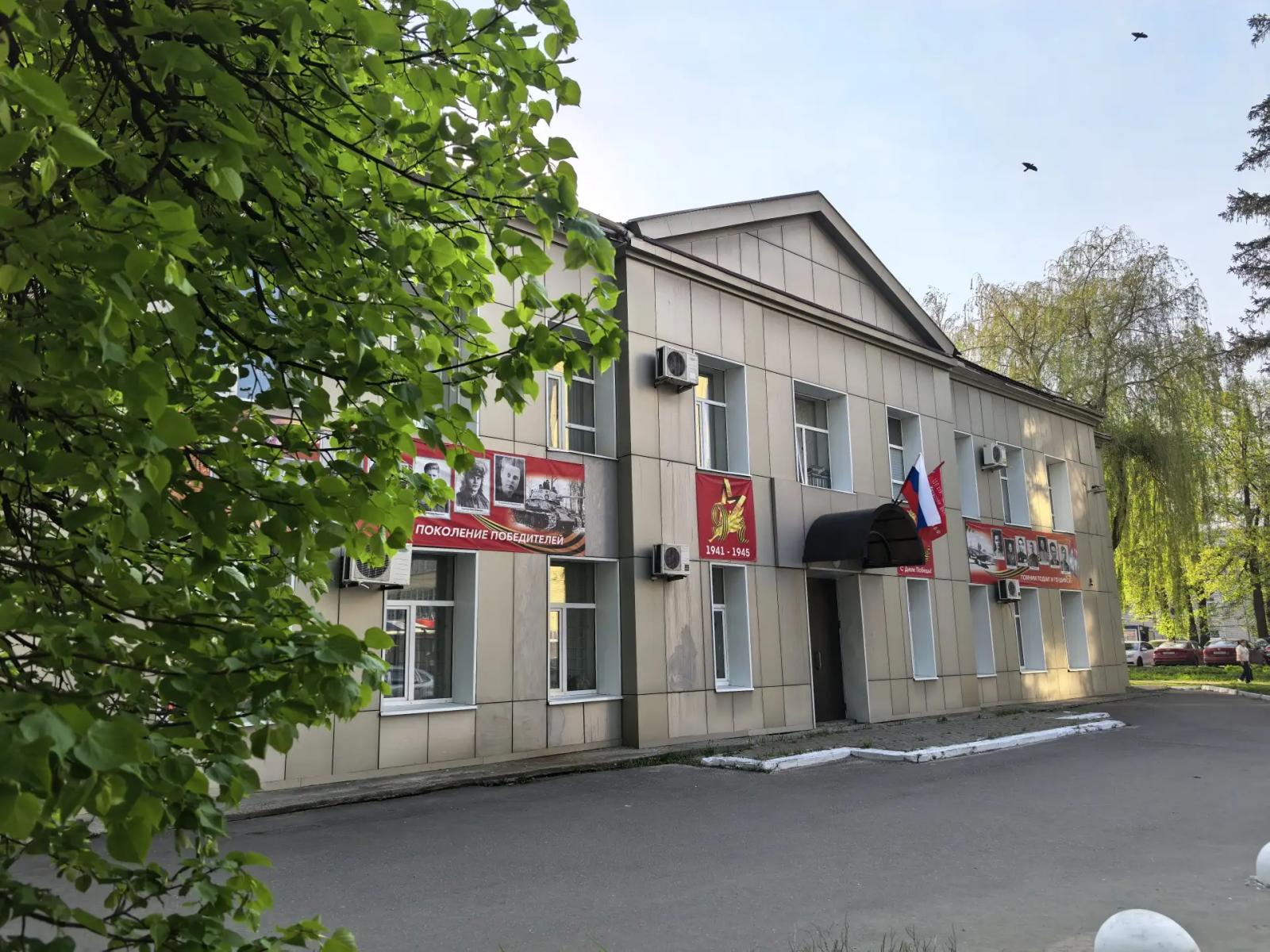 СУ Следственного комитета России по Брянской области поддержало всероссийскую акцию «Окна Победы».