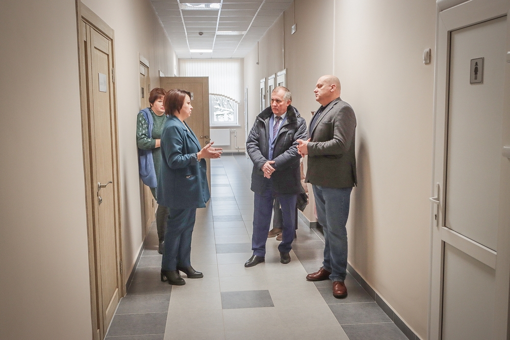 В пристройке к школе искусств №10 Брянска впервые раздались звуки пианино