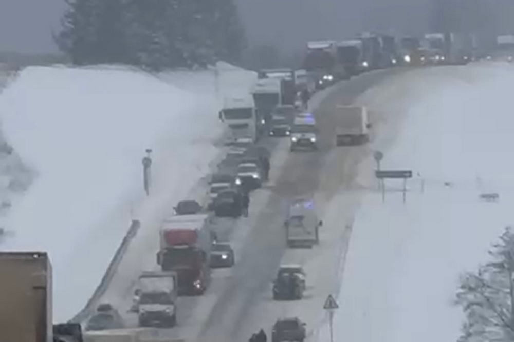 Брянская семья разбилась на трассе под Калугой