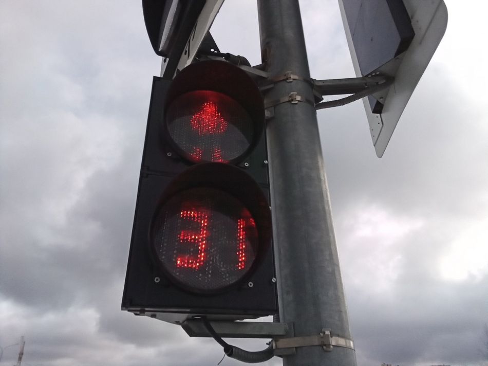 На Калинина в Брянске перепрограммировали светофор