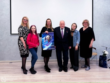 Знаменитый лётчик-космонавт Виктор Афанасьевич провёл встречу с брянскими детьми и подростками