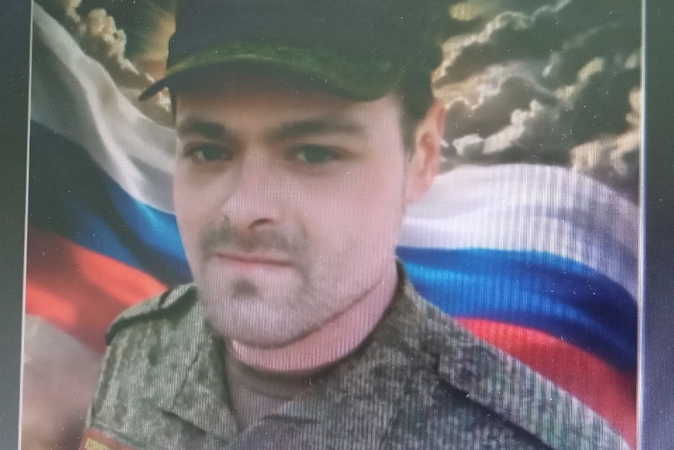 Жители Клинцов завтра простятся с бойцом Романом Кузьмицким