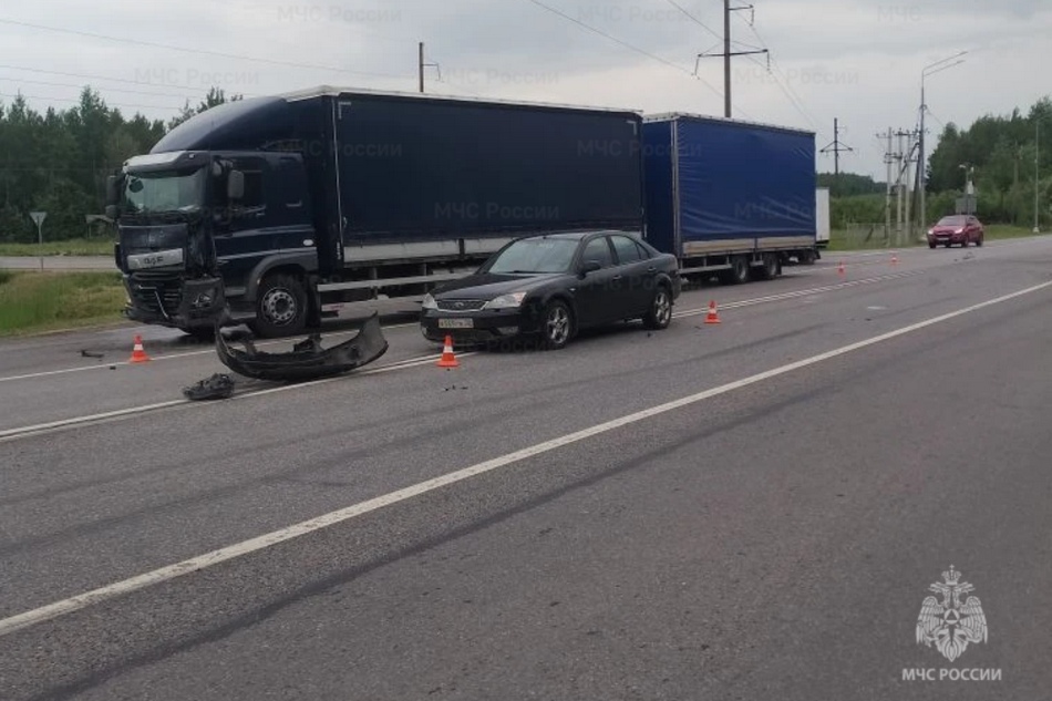 Пострадавшую в ДТП под Унечей пришлось вырезать из авто