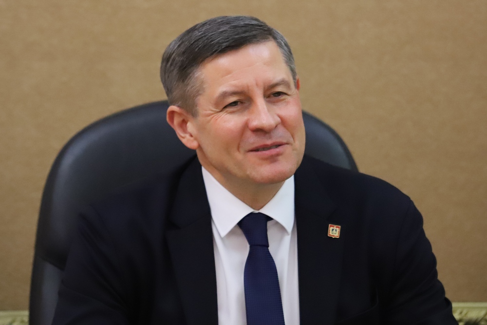 Современно и народно. Егор Ковальчук похвалил новый клип брянской певицы ИванкИ