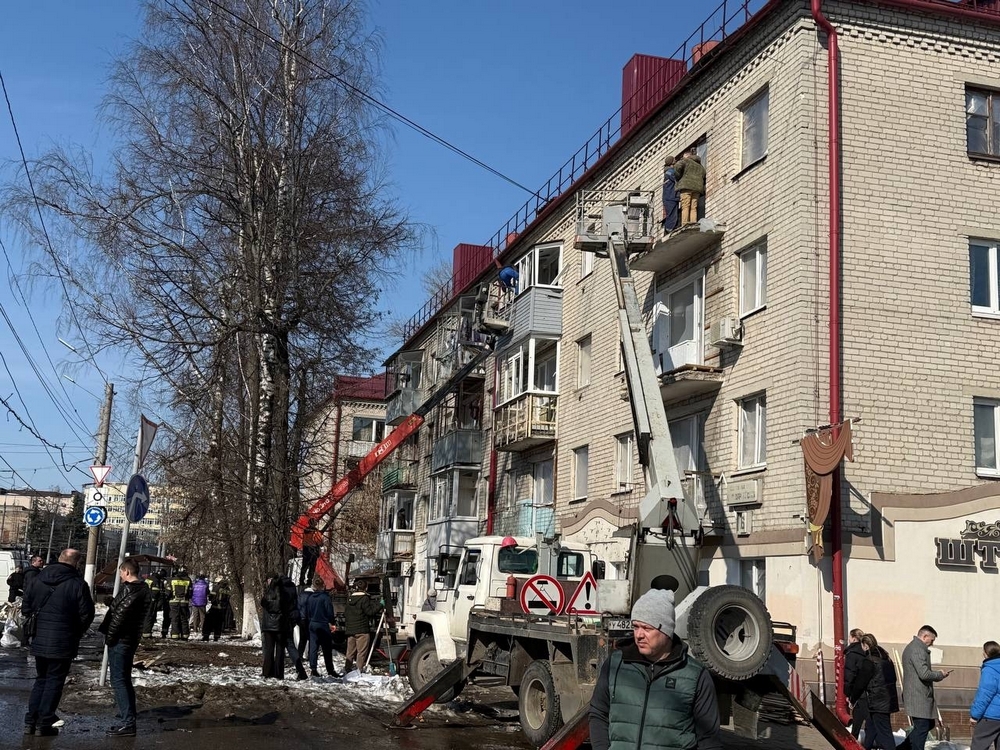 Брянск приводят в порядок после ракетной атаки ВСУ