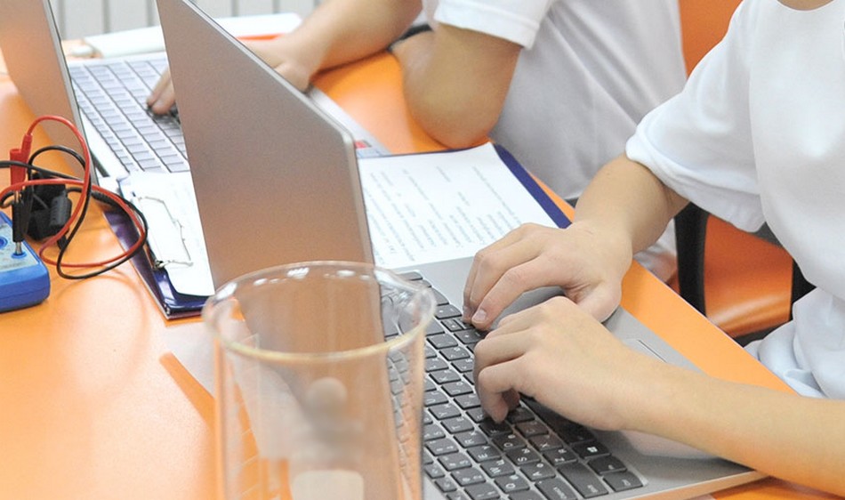 Зачем взрослые люди снова идут учиться