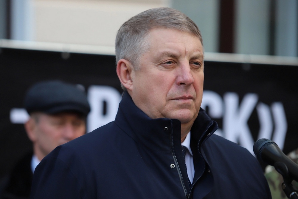 Вечером 7 мая губернатор выступил с обращением к брянцам