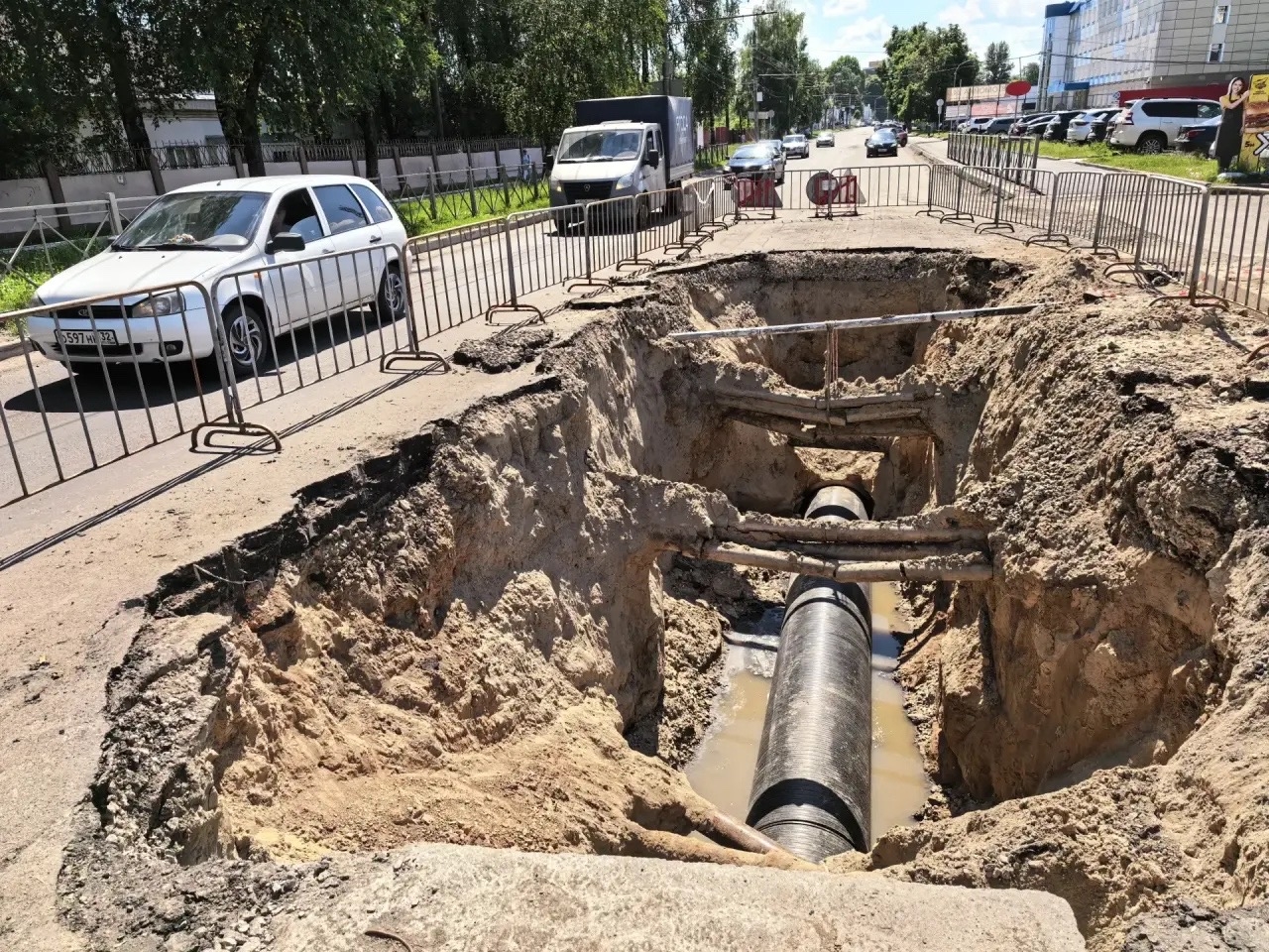 В Брянске на улице Советской заменят 100 метров аварийного коллектора