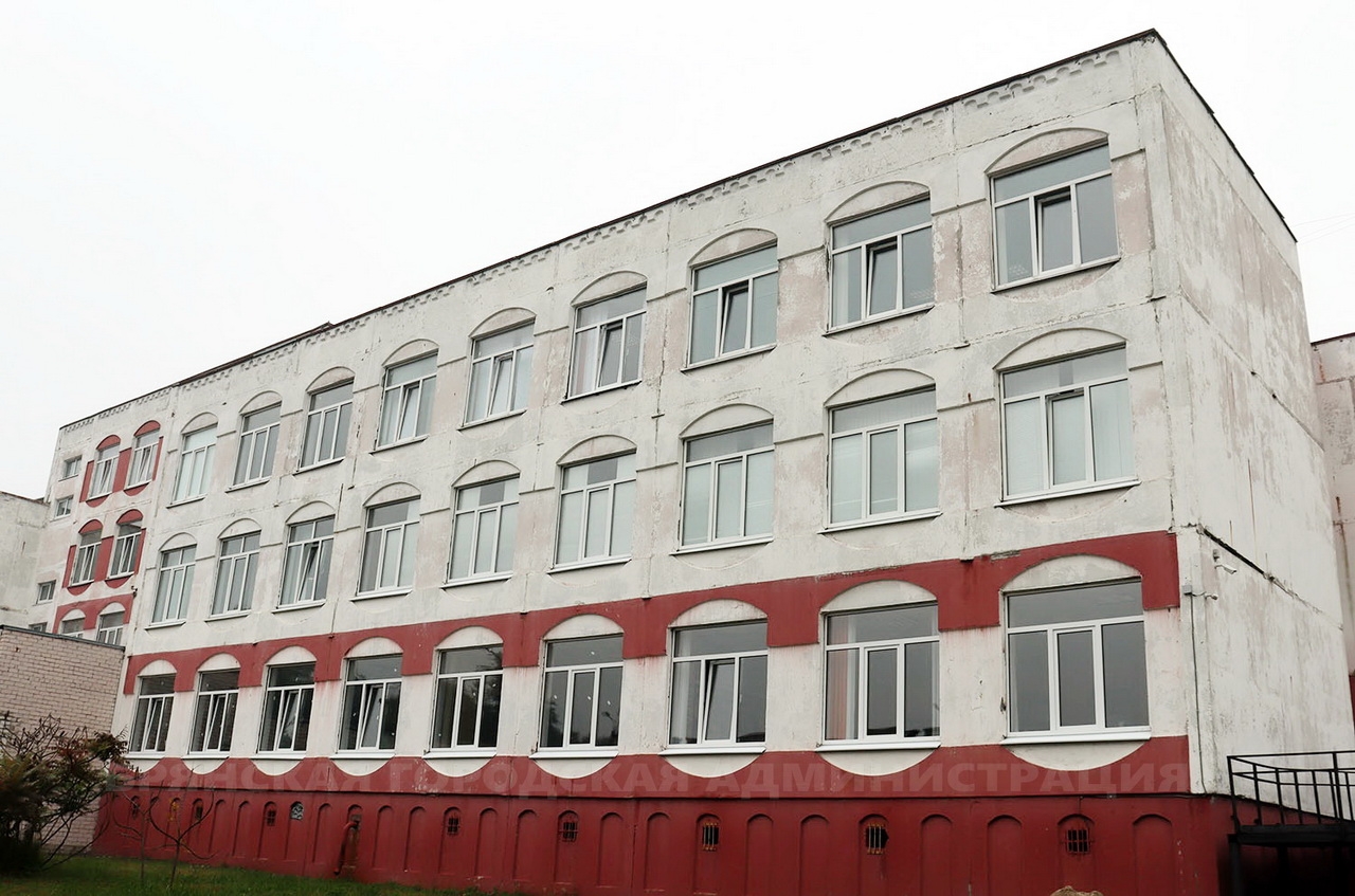 Школу № 9 в Брянске восстановили после удара ВСУ к 1 сентября