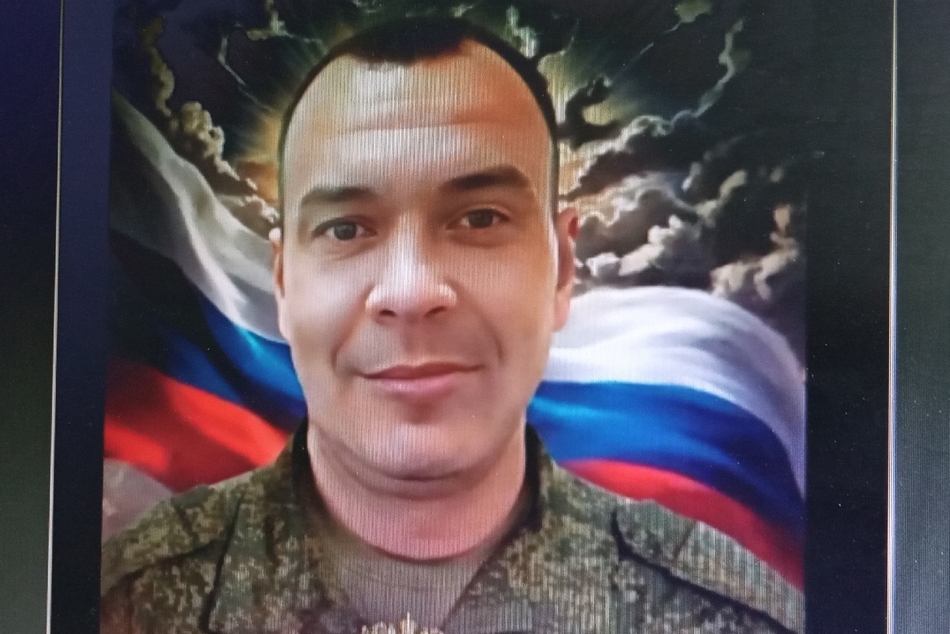 В Клинцах сегодня простятся с бойцом Сергеем Быконей