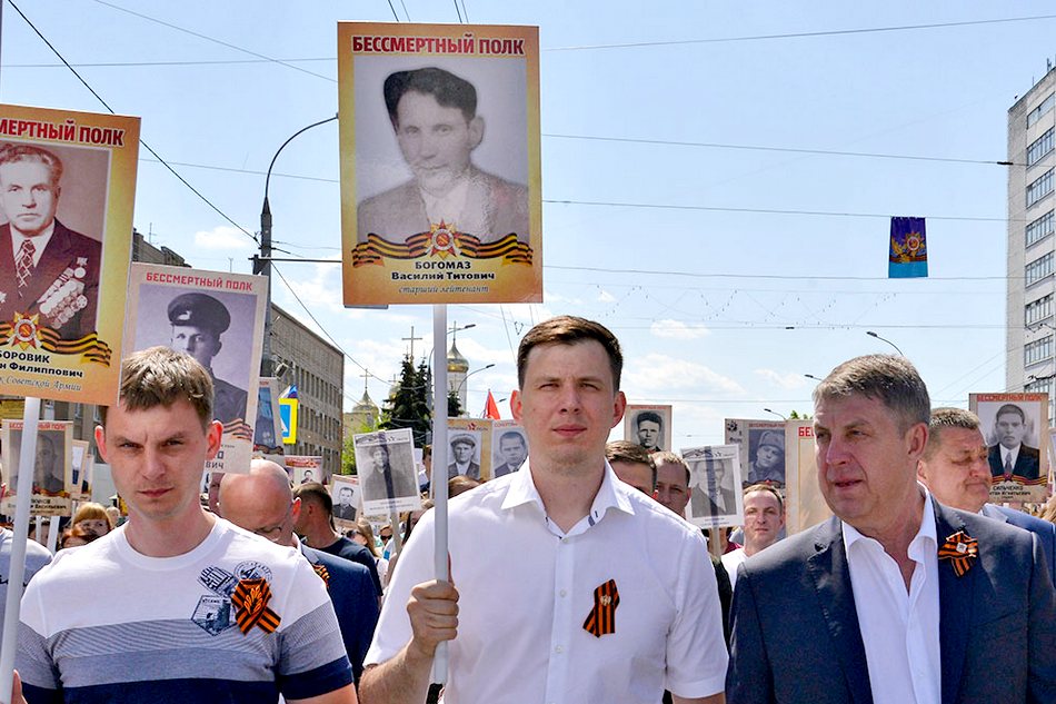 Губернатор напомнил брянцам об онлайн-шествии «Бессмертного полка»