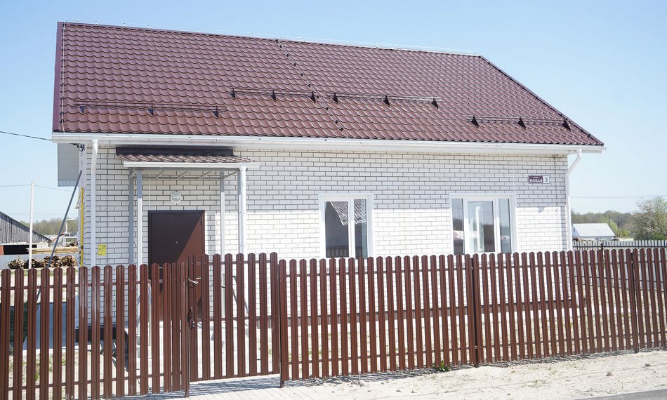 В брянском селе Журиничи по госпрограмме построили 66 домов