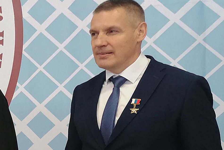 В Брянске в ряды Совета ветеранов ОВД принят Герой России Андрей Фроленков