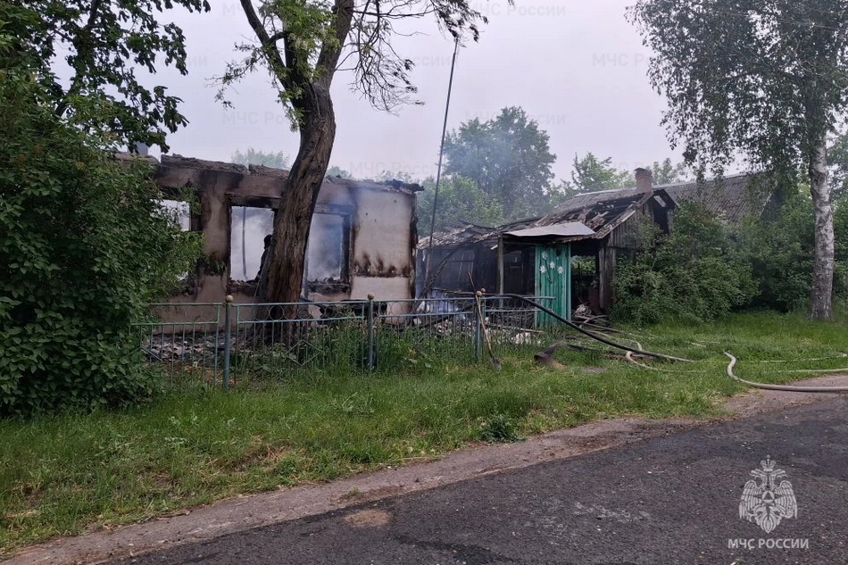 Трагедия в Черном Ручье. В сгоревшем доме обнаружили два трупа