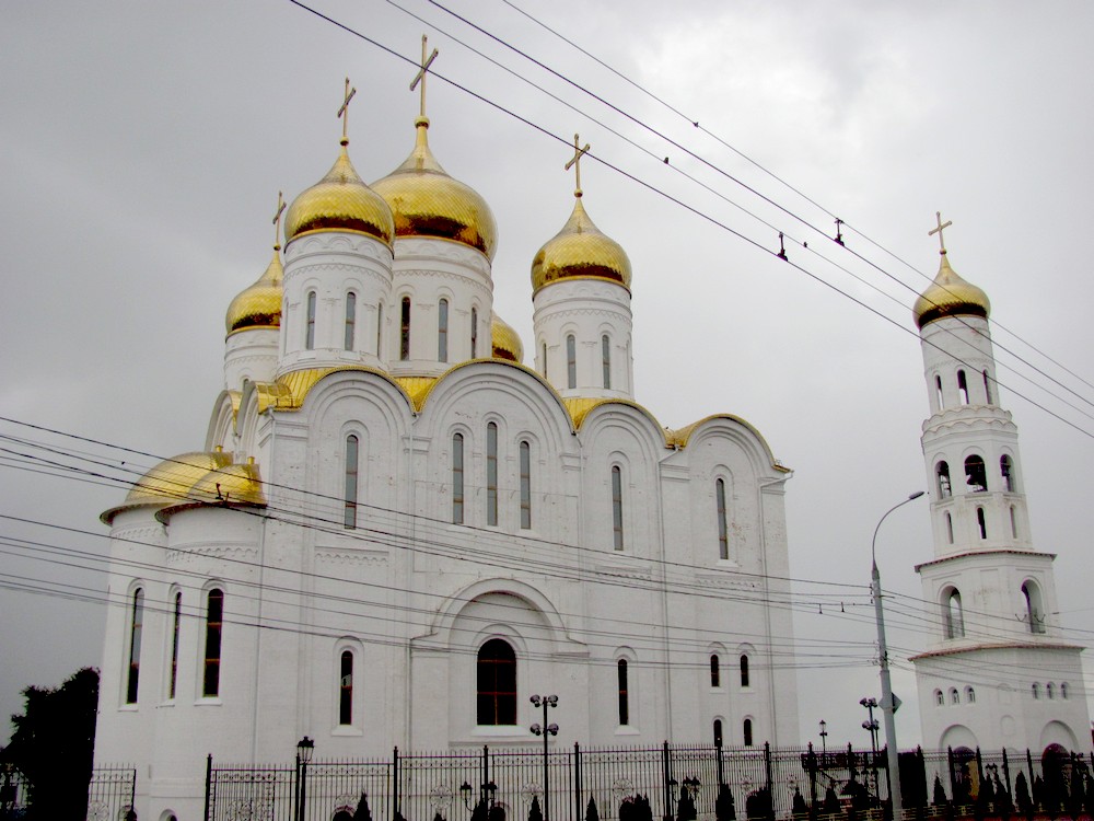 Егор Ковальчук поздравил православных брянцев с Днем Святой Троицы