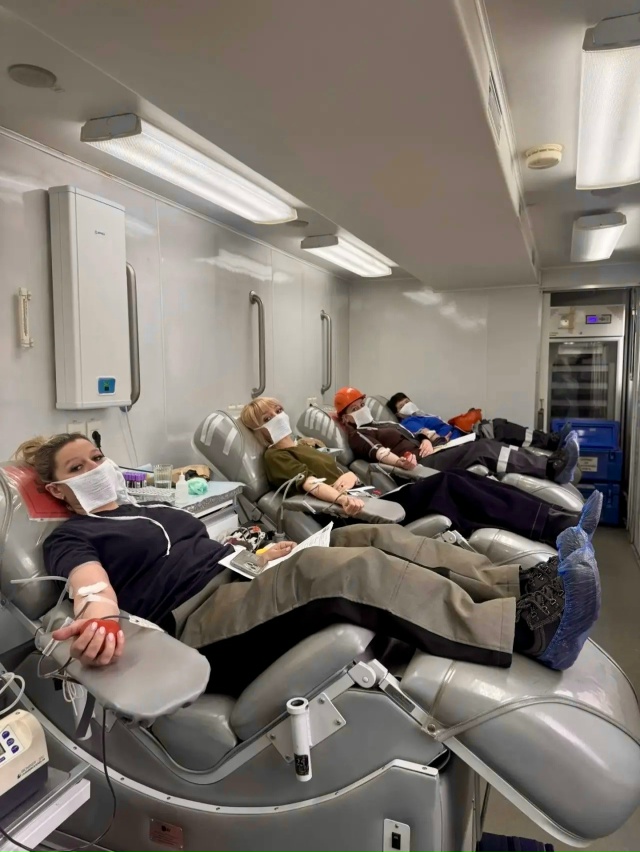 Сотрудники БМЗ поучаствовали в пополнении банка крови