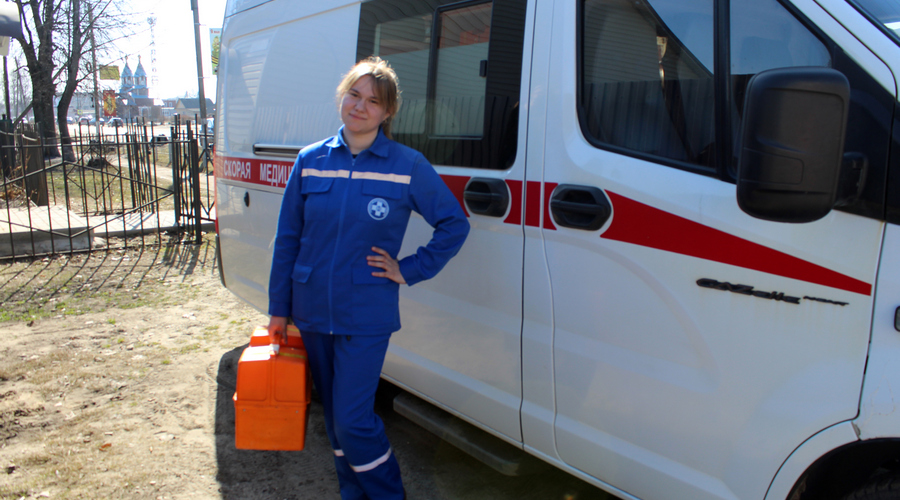 Клетнянская девушка-фельдшер предпочла земскую медицину