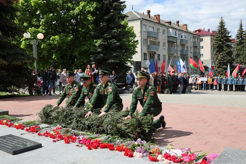 В Брянске прошёл митинг мемориального символа Дня Победы