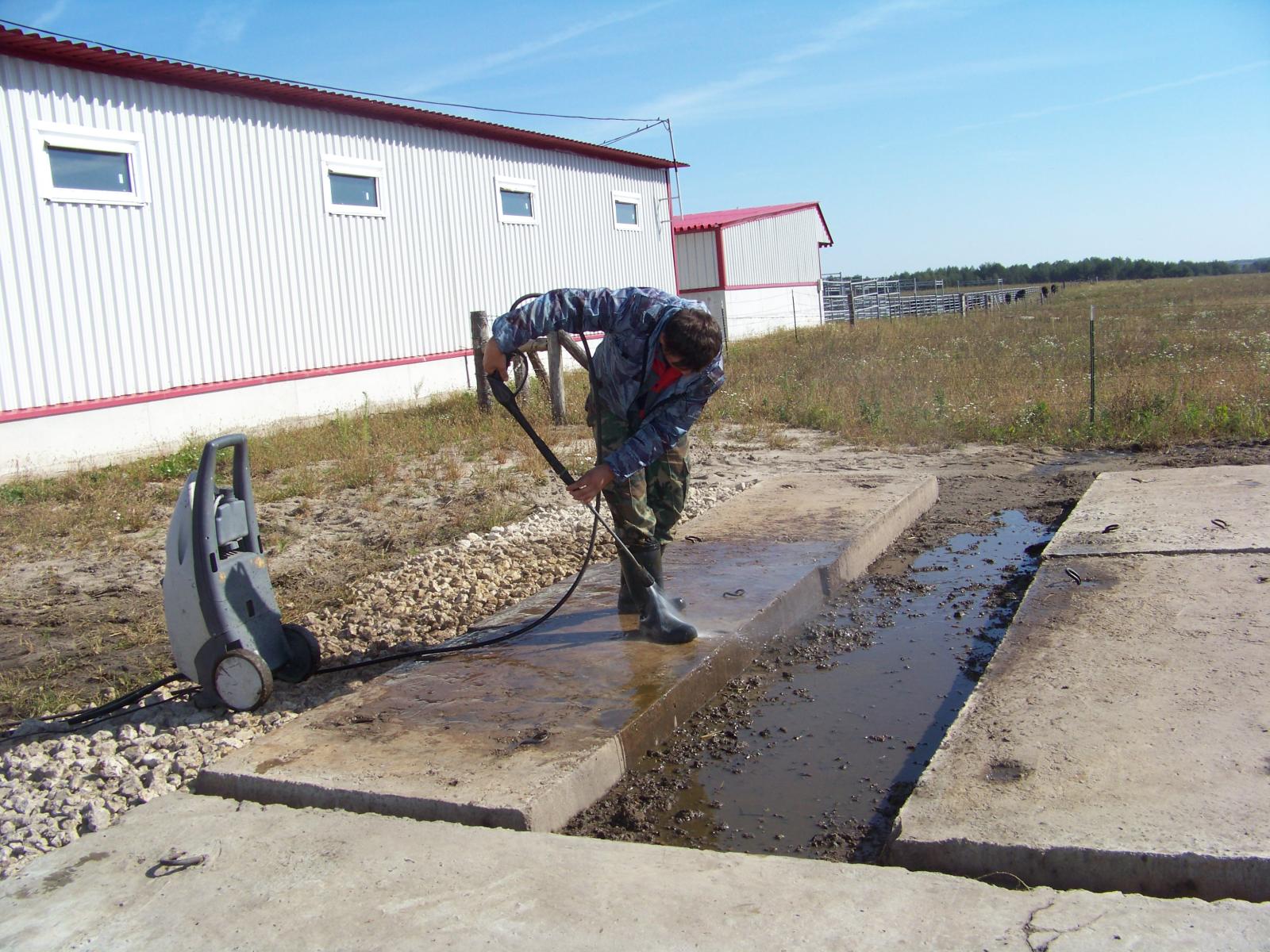 В поселке Суземка Брянской области отремонтируют канализационные сети