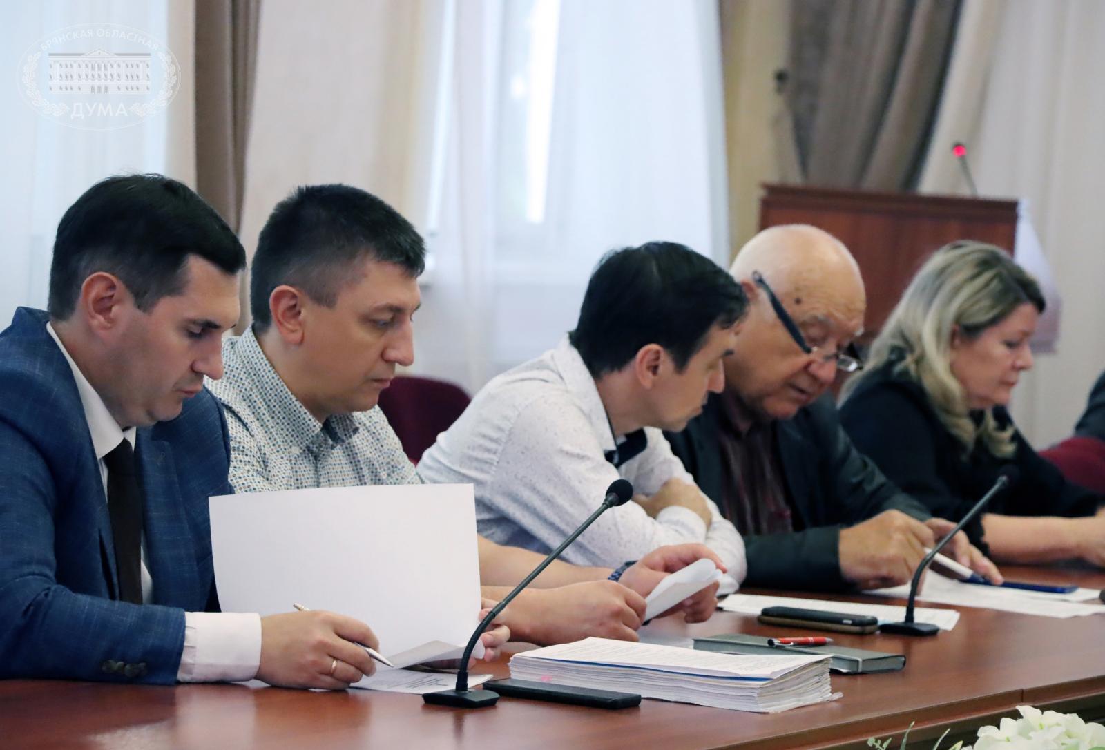 Вчера депутаты Брянской областной Думы обсудили проблемы экологии города