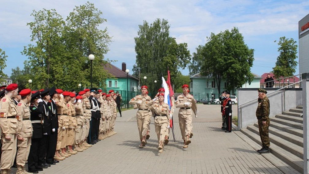 В Жуковке начался 31-ый областной финал военно-спортивных игр "Зарница" и "Орлёнок"